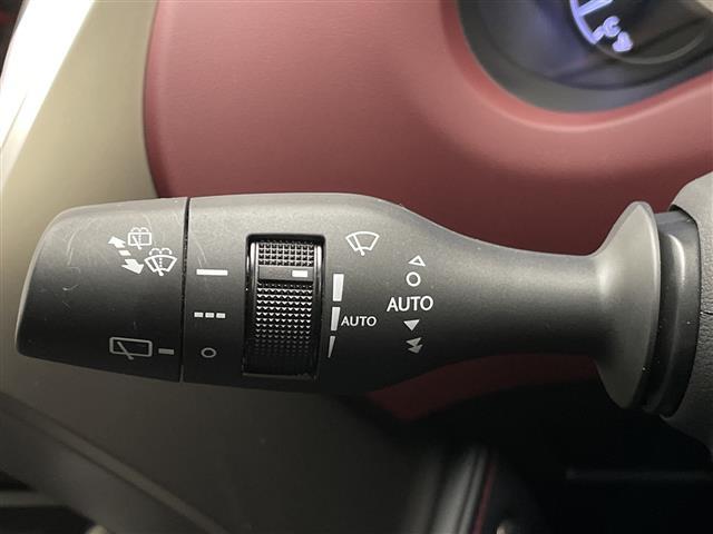 ＮＸ ＮＸ３００ｈ　スパイス＆シック　純正１０型ナビ　三眼ＬＥＤヘッドライト　全方位カメラ　レーダークルーズコントロール　シートヒーター　エアシート　電動リアゲート　パワーシート　コーナーセンサー　純正アルミホイール　ステアリングヒーター（21枚目）