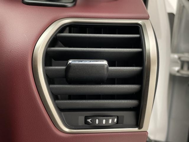 ＮＸ ＮＸ３００ｈ　スパイス＆シック　純正１０型ナビ　三眼ＬＥＤヘッドライト　全方位カメラ　レーダークルーズコントロール　シートヒーター　エアシート　電動リアゲート　パワーシート　コーナーセンサー　純正アルミホイール　ステアリングヒーター（80枚目）