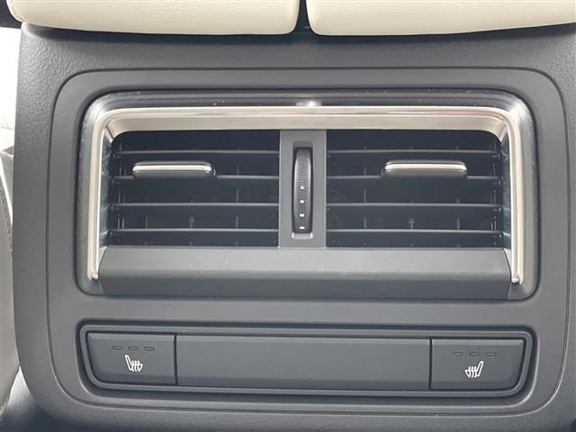 ＣＸ－６０ ＸＤ　エクスクルーシブモード　プレミアムサウンドＢＯＳＥ　純正１２型ナビ　ＳＤカードなし　全方位カメラ　サンルーフ　レーダークルーズコントロール　シートヒーター　バックカメラ　電動リアゲート　ヘッドアップディスプイ　パワーシート（12枚目）