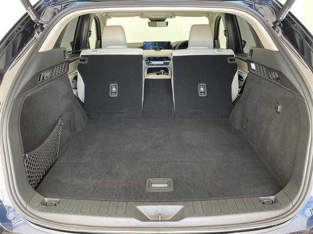 ＣＸ－６０ ＸＤ　エクスクルーシブモード　プレミアムサウンドＢＯＳＥ　純正１２型ナビ　ＳＤカードなし　全方位カメラ　サンルーフ　レーダークルーズコントロール　シートヒーター　バックカメラ　電動リアゲート　ヘッドアップディスプイ　パワーシート（16枚目）