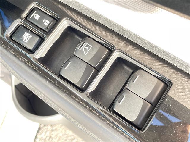 ノート ｅ－パワー　Ｘ　純正ナビ　バックカメラ　コーナーセンサー　純正アルミホイール　ＬＥＤヘッドライト　オートマチックハイビーム　ＥＴＣ　衝突軽減システム　ワンセグ　ＣＤ　ＤＶＤ　Ｂｌｕｅｔｏｏｔｈ　スマートキー（12枚目）