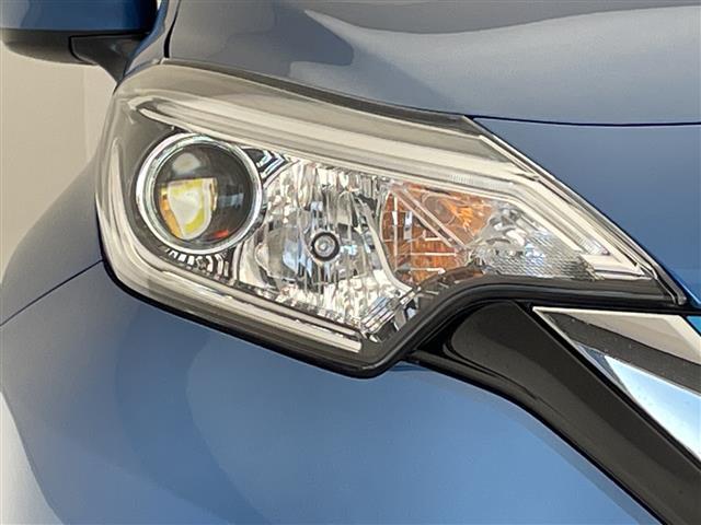 ノート ｅ－パワー　Ｘ　純正ナビ　バックカメラ　コーナーセンサー　純正アルミホイール　ＬＥＤヘッドライト　オートマチックハイビーム　ＥＴＣ　衝突軽減システム　ワンセグ　ＣＤ　ＤＶＤ　Ｂｌｕｅｔｏｏｔｈ　スマートキー（13枚目）