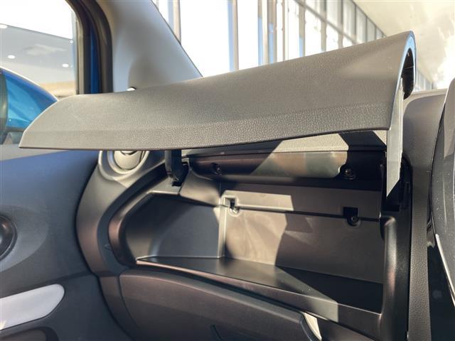 ノート ｅ－パワー　Ｘ　純正ナビ　バックカメラ　コーナーセンサー　純正アルミホイール　ＬＥＤヘッドライト　オートマチックハイビーム　ＥＴＣ　衝突軽減システム　ワンセグ　ＣＤ　ＤＶＤ　Ｂｌｕｅｔｏｏｔｈ　スマートキー（25枚目）