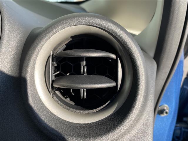 ノート ｅ－パワー　Ｘ　純正ナビ　バックカメラ　コーナーセンサー　純正アルミホイール　ＬＥＤヘッドライト　オートマチックハイビーム　ＥＴＣ　衝突軽減システム　ワンセグ　ＣＤ　ＤＶＤ　Ｂｌｕｅｔｏｏｔｈ　スマートキー（28枚目）