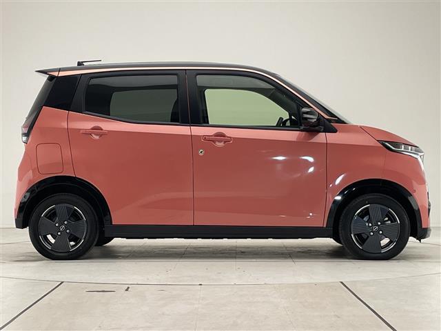 サクラ Ｘ　プロパイロット　純正９型ディスプレイオーディオナビ　全方位カメラ　レーダークルーズコントロール　シートヒーター　バックカメラ　ステアリングヒーター　ＥＴＣ２．０　コーナーセンサー　衝突軽減システム（19枚目）