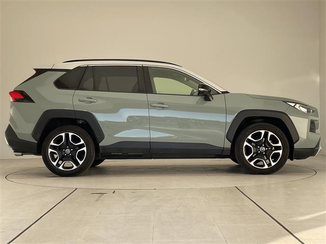 ＲＡＶ４ アドベンチャー　トヨタセーフティセンス　ＳＤナビ　ＳＤカードなし　レーダークルーズコントロール　バックカメラ　パワーシート　コーナーセンサー　純正アルミホイール　ルーフレール　ＥＴＣ　４ＷＤ　衝突軽減システム（35枚目）