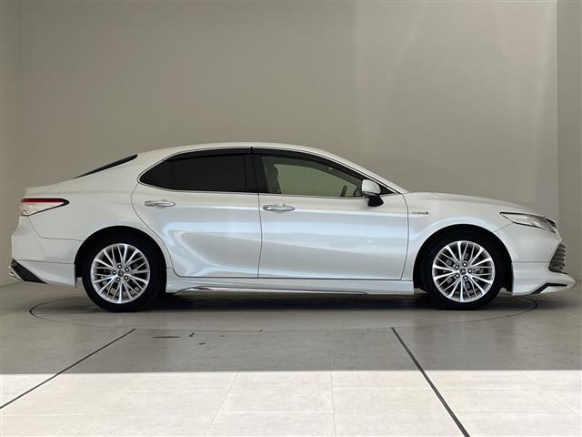 カムリ Ｇレザーパッケージ　トヨタセーフティセンス　純正８型ナビ　ＳＤカードなし　モデリスタエアロ　レーダークルーズコントロール　シートヒーター　バックカメラ　パワーシート　コーナーセンサー　純正アルミホイール　ＥＴＣ２．０（19枚目）