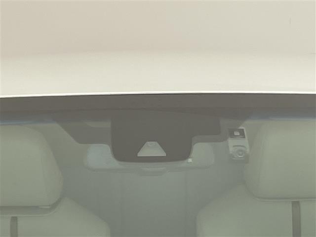 カムリ Ｇレザーパッケージ　トヨタセーフティセンス　純正８型ナビ　ＳＤカードなし　モデリスタエアロ　レーダークルーズコントロール　シートヒーター　バックカメラ　パワーシート　コーナーセンサー　純正アルミホイール　ＥＴＣ２．０（31枚目）