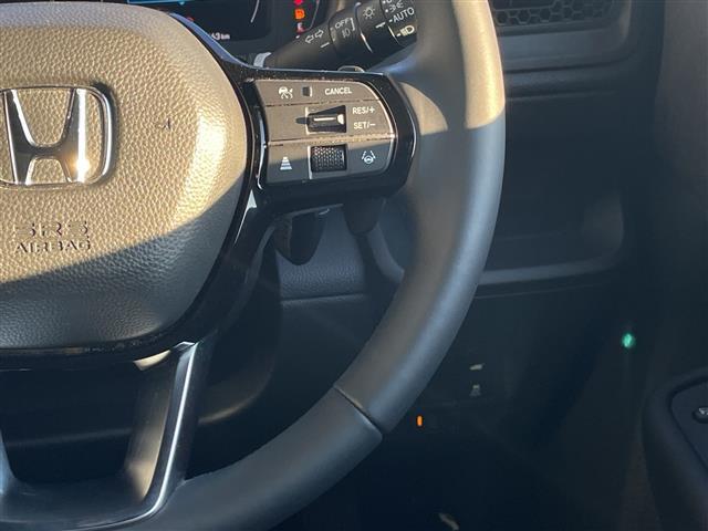 ステップワゴン ｅ：ＨＥＶスパーダ　プレミアムライン　純正１１．４型ナビ　純正１５．６型フリップダウンモニター　全方位カメラ　両側パワースライドドア　レーダークルーズコントロール　シートヒーター　バックカメラ　電動リアゲート　ブラインドスポットモニター（13枚目）