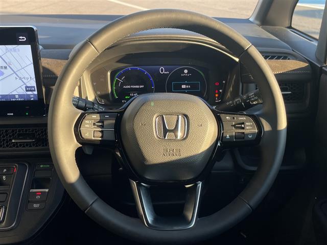 ステップワゴン ｅ：ＨＥＶスパーダ　プレミアムライン　純正１１．４型ナビ　純正１５．６型フリップダウンモニター　全方位カメラ　両側パワースライドドア　レーダークルーズコントロール　シートヒーター　バックカメラ　電動リアゲート　ブラインドスポットモニター（42枚目）