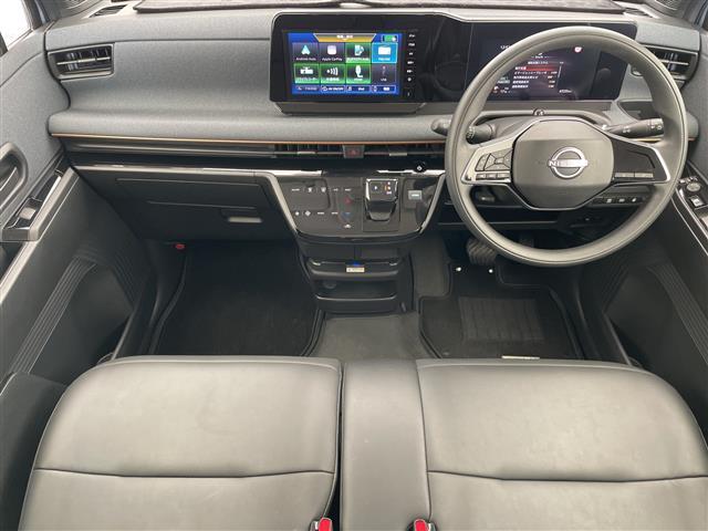 サクラ Ｘ　９０周年記念車　純正９型ディスプレイオーディオ　ナビ機能なし　全方位カメラ　バックカメラ　コーナーセンサー　純正アルミホイール　ＬＥＤヘッドライト　オートマチックハイビーム　ドライブレコーダー　衝突軽減システム（2枚目）