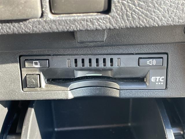 アルファード ２．５Ｓ　純正９型ナビ　フリップダウンモニター　両側パワースライドドア　レーダークルーズコントロール　バックカメラ　コーナーセンサー　純正アルミホイール　ブラインドスポットモニター　ＬＥＤ　インテリジェントミラ（12枚目）