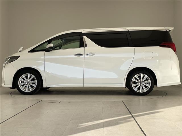 アルファード ２．５Ｓ　純正９型ナビ　フリップダウンモニター　両側パワースライドドア　レーダークルーズコントロール　バックカメラ　コーナーセンサー　純正アルミホイール　ブラインドスポットモニター　ＬＥＤ　インテリジェントミラ（19枚目）