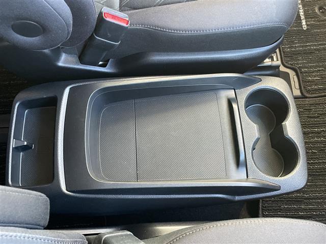 アルファード ２．５Ｓ　純正９型ナビ　フリップダウンモニター　両側パワースライドドア　レーダークルーズコントロール　バックカメラ　コーナーセンサー　純正アルミホイール　ブラインドスポットモニター　ＬＥＤ　インテリジェントミラ（30枚目）