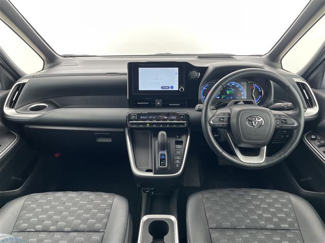 ヴォクシー ハイブリッドＳ－Ｚ　トヨタチームメイト　アドバンストパーク　アドバンストドライブ　純正ディズプレイオーディオナビ　フリップダウンモニター　両側パワースライドドア　レーダークルーズコントロール　シートヒーター　ＨＵＤ（2枚目）