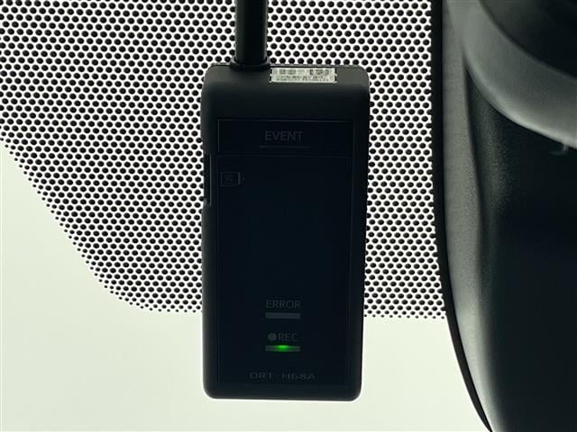 ヴォクシー ハイブリッドＳ－Ｚ　トヨタチームメイト　アドバンストパーク　アドバンストドライブ　純正ディズプレイオーディオナビ　フリップダウンモニター　両側パワースライドドア　レーダークルーズコントロール　シートヒーター　ＨＵＤ（13枚目）