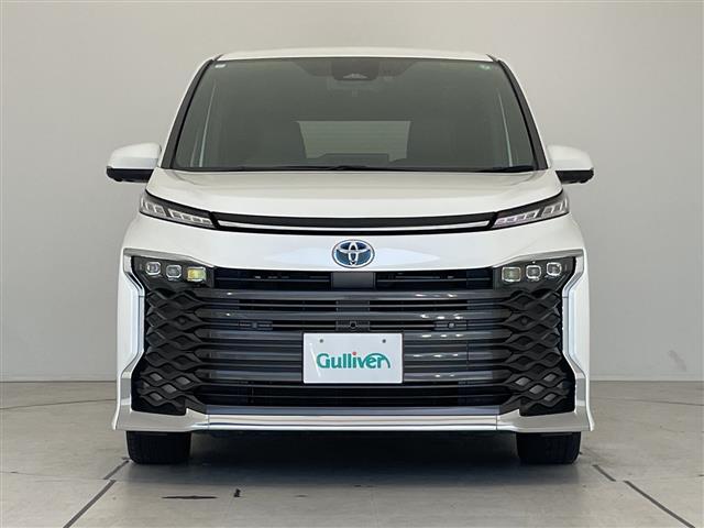 ヴォクシー ハイブリッドＳ－Ｚ　トヨタチームメイト　アドバンストパーク　アドバンストドライブ　純正ディズプレイオーディオナビ　フリップダウンモニター　両側パワースライドドア　レーダークルーズコントロール　シートヒーター　ＨＵＤ（18枚目）