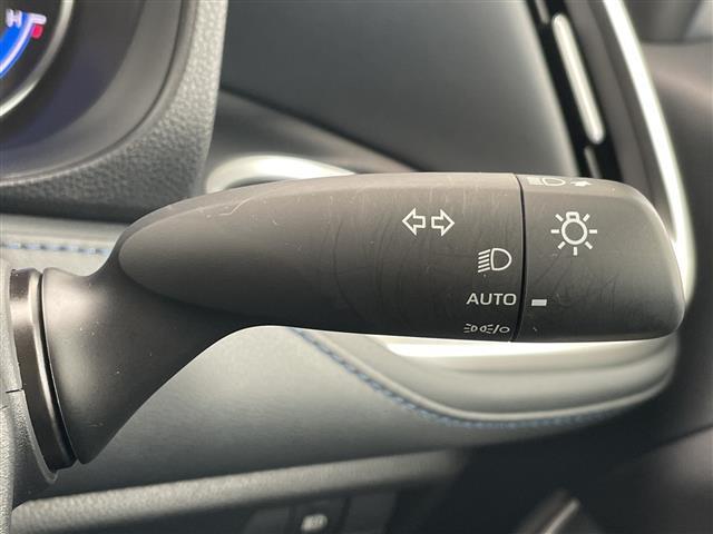 ヴォクシー ハイブリッドＳ－Ｚ　トヨタチームメイト　アドバンストパーク　アドバンストドライブ　純正ディズプレイオーディオナビ　フリップダウンモニター　両側パワースライドドア　レーダークルーズコントロール　シートヒーター　ＨＵＤ（24枚目）