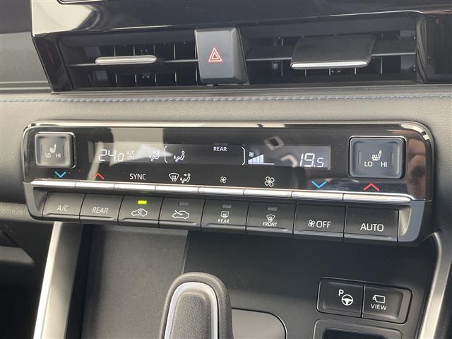 ヴォクシー ハイブリッドＳ－Ｚ　トヨタチームメイト　アドバンストパーク　アドバンストドライブ　純正ディズプレイオーディオナビ　フリップダウンモニター　両側パワースライドドア　レーダークルーズコントロール　シートヒーター　ＨＵＤ（27枚目）