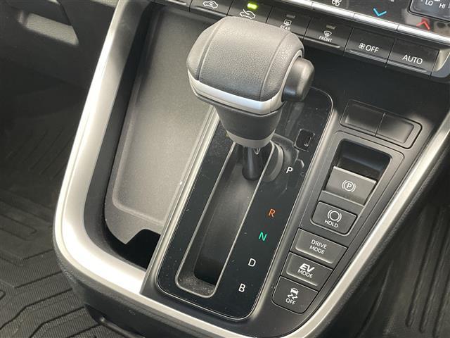 ヴォクシー ハイブリッドＳ－Ｚ　トヨタチームメイト　アドバンストパーク　アドバンストドライブ　純正ディズプレイオーディオナビ　フリップダウンモニター　両側パワースライドドア　レーダークルーズコントロール　シートヒーター　ＨＵＤ（29枚目）