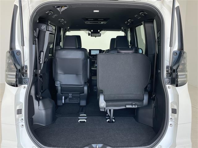 ヴォクシー ハイブリッドＳ－Ｚ　トヨタチームメイト　アドバンストパーク　アドバンストドライブ　純正ディズプレイオーディオナビ　フリップダウンモニター　両側パワースライドドア　レーダークルーズコントロール　シートヒーター　ＨＵＤ（35枚目）