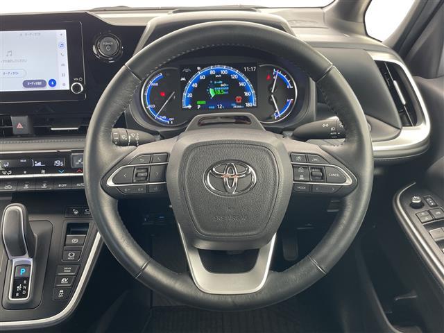 ヴォクシー ハイブリッドＳ－Ｚ　トヨタチームメイト　アドバンストパーク　アドバンストドライブ　純正ディズプレイオーディオナビ　フリップダウンモニター　両側パワースライドドア　レーダークルーズコントロール　シートヒーター　ＨＵＤ（42枚目）