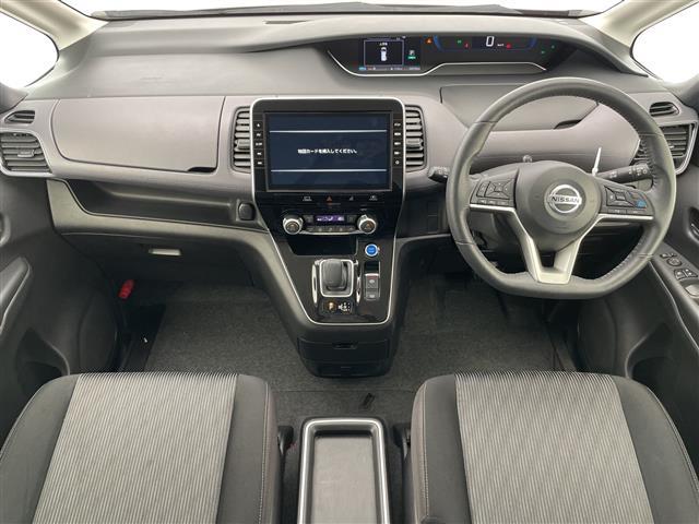 セレナ e-パワー ハイウェイスターV プロパイロット 純正10型ナビ SDカードなし 全方位カメラ 両側パワースライドドア レーダークルーズコントロール バックカメラ ハンズフリースライドドア コーナーセンサー インテリジェントミラー(2枚目)