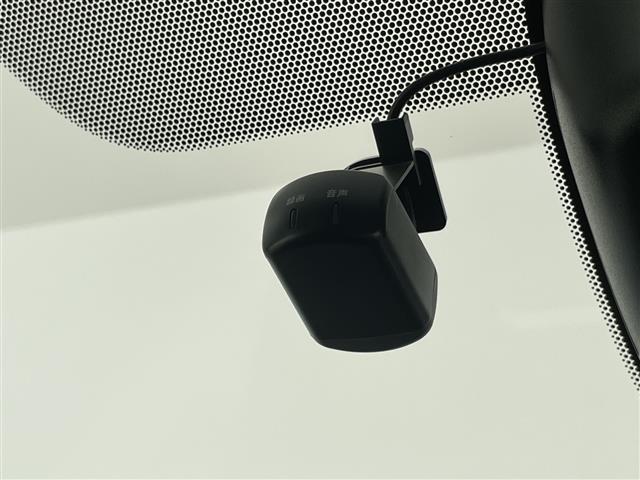 セレナ e-パワー ハイウェイスターV プロパイロット 純正10型ナビ SDカードなし 全方位カメラ 両側パワースライドドア レーダークルーズコントロール バックカメラ ハンズフリースライドドア コーナーセンサー インテリジェントミラー(10枚目)