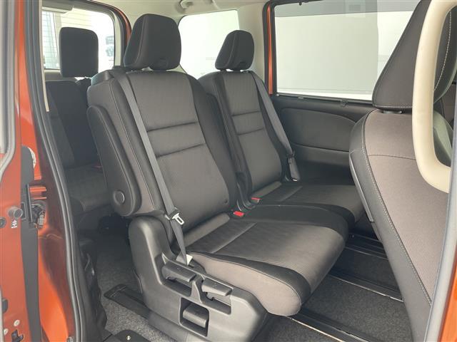 セレナ e-パワー ハイウェイスターV プロパイロット 純正10型ナビ SDカードなし 全方位カメラ 両側パワースライドドア レーダークルーズコントロール バックカメラ ハンズフリースライドドア コーナーセンサー インテリジェントミラー(15枚目)