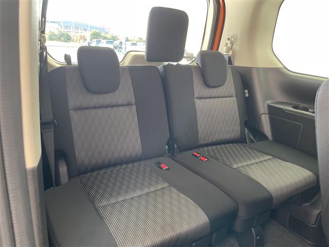 セレナ e-パワー ハイウェイスターV プロパイロット 純正10型ナビ SDカードなし 全方位カメラ 両側パワースライドドア レーダークルーズコントロール バックカメラ ハンズフリースライドドア コーナーセンサー インテリジェントミラー(16枚目)