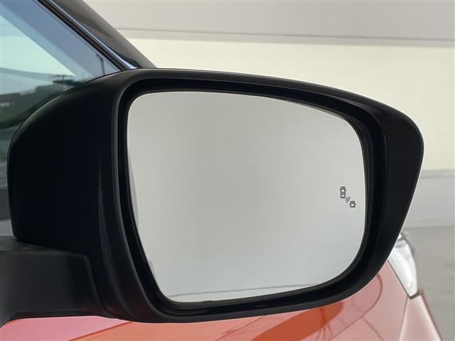 セレナ e-パワー ハイウェイスターV プロパイロット 純正10型ナビ SDカードなし 全方位カメラ 両側パワースライドドア レーダークルーズコントロール バックカメラ ハンズフリースライドドア コーナーセンサー インテリジェントミラー(33枚目)