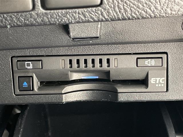 アルファード ２．５Ｓ　Ｃパッケージ　純正９型ディスプレイオーディオナビ　フリップダウンモニター　三眼ＬＥＤヘッドライト　両側パワースライドドア　レーダークルーズコントロール　シートヒーター　バックカメラ　電動リアゲート　パワーシート（13枚目）