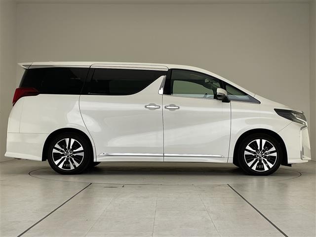 アルファード ２．５Ｓ　Ｃパッケージ　純正９型ディスプレイオーディオナビ　フリップダウンモニター　三眼ＬＥＤヘッドライト　両側パワースライドドア　レーダークルーズコントロール　シートヒーター　バックカメラ　電動リアゲート　パワーシート（19枚目）