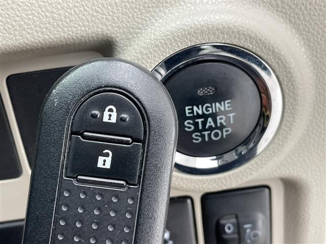 パッソ Ｘ　ＬパッケージＳ　純正ナビ　ＳＤカードなし　バックカメラ　コーナーセンサー　衝突軽減システム　ワンセグ　ＣＤ　Ｂｌｕｅｔｏｏｔｈ　ステアリングスイッチ　スマートキー　プッシュスタート（6枚目）