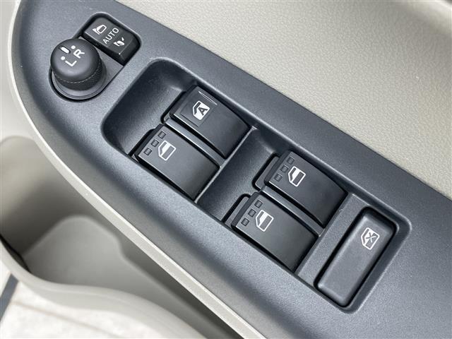 パッソ Ｘ　ＬパッケージＳ　純正ナビ　ＳＤカードなし　バックカメラ　コーナーセンサー　衝突軽減システム　ワンセグ　ＣＤ　Ｂｌｕｅｔｏｏｔｈ　ステアリングスイッチ　スマートキー　プッシュスタート（11枚目）