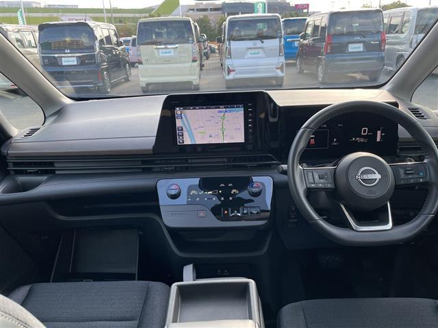 セレナ ハイウェイスターV Vセレクション プロパイロット 純正9型ナビ 全方位カメラ 両側パワースライドドア レーダークルーズコントロール バックカメラ コーナーセンサー 純正アルミホイール LEDヘッドライト パドルシフト インナーミラー(2枚目)