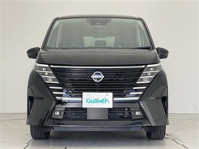 セレナ e-パワー ハイウェイスターV プロパイロット 登録済未使用車 純正12.4型ディズプレイオーディオナビ 全方位カメラ 両側パワースライドドア レーダークルーズコントロール バックカメラ ハンズフリースライドドア ワイヤレス充電機(18枚目)