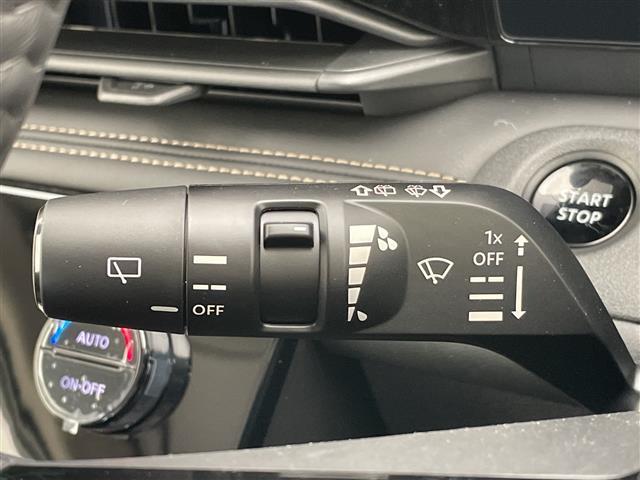 セレナ e-パワー ハイウェイスターV プロパイロット 登録済未使用車 純正12.4型ディズプレイオーディオナビ 全方位カメラ 両側パワースライドドア レーダークルーズコントロール バックカメラ ハンズフリースライドドア ワイヤレス充電機(21枚目)