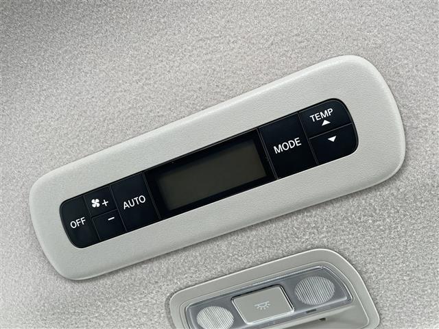 セレナ e-パワー ハイウェイスターV プロパイロット 登録済未使用車 純正12.4型ディズプレイオーディオナビ 全方位カメラ 両側パワースライドドア レーダークルーズコントロール バックカメラ ハンズフリースライドドア ワイヤレス充電機(28枚目)