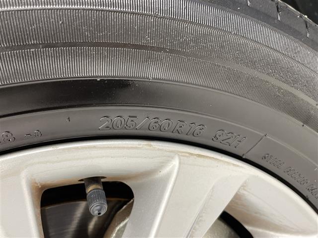 ノア G 純正8型ディスプレイオーディオ 両側パワースライドドア レーダークルーズコントロール シートヒーター バックカメラ コーナーセンサー 純正アルミホイール リアオートエアコン ドライブレコーダー(17枚目)