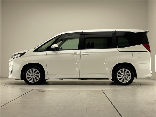 ノア G 純正8型ディスプレイオーディオ 両側パワースライドドア レーダークルーズコントロール シートヒーター バックカメラ コーナーセンサー 純正アルミホイール リアオートエアコン ドライブレコーダー(19枚目)