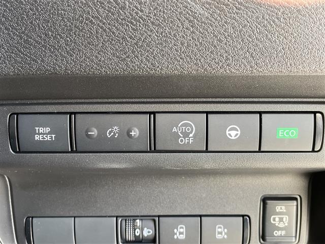 セレナ ハイウェイスターV プロパイロット SDナビ レーダークルーズコントロール パドルシフト ブラインドスポットモニター ドライブレコーダー バックカメラ ETC 両側パワースライドドア オートホールド 衝突軽減システム(9枚目)