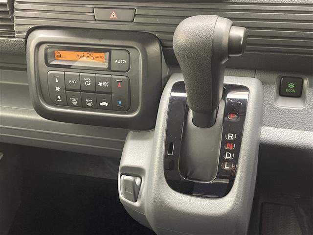 Ｎ－ＶＡＮ Ｇ・ホンダセンシング　スズキセーフティサポート　レーダークルーズコントロール　純正オーディオ　ＣＤ　コーナーセンサー　ＬＥＤヘッドライト　インテリジェントミラー　オートマチックハイビーム　衝突軽減システム（10枚目）
