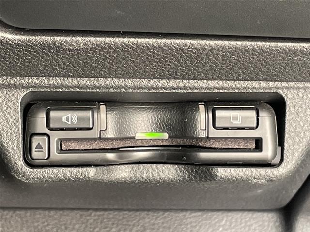 レヴォーグ ＧＴ－Ｈ　ＥＸ　純正１０型ディスプレイオーディオナビ　レーダークルーズコントロール　シートヒーター　バックカメラ　コーナーセンサー　電動リアゲート　パワーシート　純正アルミホイール　レーンキープアシスト（13枚目）