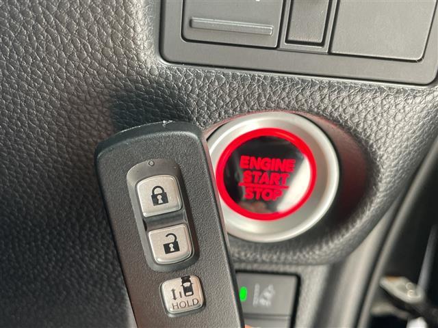 N-BOXカスタム G・Lホンダセンシング 純正ナビ レーダークルーズコントロール バックカメラ コーナーセンサー 純正アルミホイール LEDヘッドライト オートマチックハイビーム ドライブレコーダー 衝突軽減システム CD DVD(9枚目)