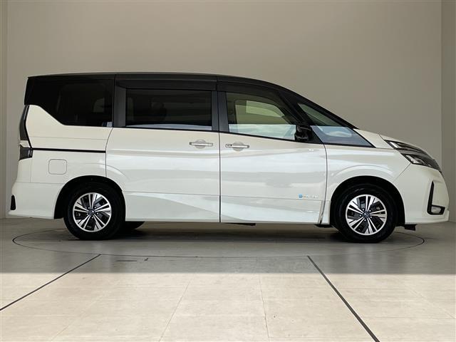 セレナ e-パワー ハイウェイスターV 純正10型ナビ SDカードなし フリップダウンモニター 全方位カメラ 両側パワースライドドア コーナーセンサー 純正アルミホイール ETC ブラインドスポットモニター LEDヘッドライト(36枚目)