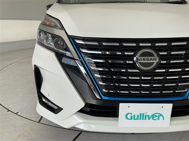 セレナ e-パワー ハイウェイスターV 純正10型ナビ SDカードなし フリップダウンモニター 全方位カメラ 両側パワースライドドア コーナーセンサー 純正アルミホイール ETC ブラインドスポットモニター LEDヘッドライト(37枚目)