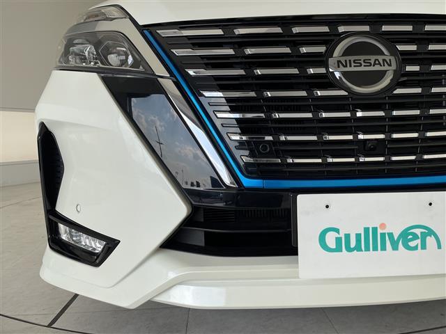 セレナ e-パワー ハイウェイスターV 純正10型ナビ SDカードなし フリップダウンモニター 全方位カメラ 両側パワースライドドア コーナーセンサー 純正アルミホイール ETC ブラインドスポットモニター LEDヘッドライト(38枚目)