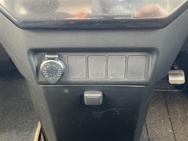 ルーミー G-T スマートアシストIII 純正9型ナビ 全方位カメラ 両側パワースライドドア コーナーセンサー LEDヘッドライト オートマチックハイビーム レーンキープアシスト ドライブレコーダー 衝突軽減システム(26枚目)