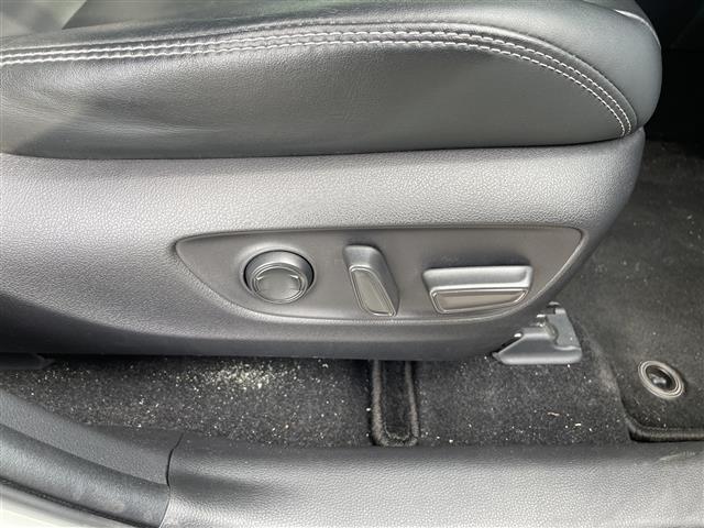 RAV4 G Zパッケージ トヨタセーフティセンス 9型ナビ レーダークルーズコントロール バックカメラ 電動リアゲート パワーシート コーナーセンサー 純正アルミホイール ETC ブラインドスポットモニター(30枚目)